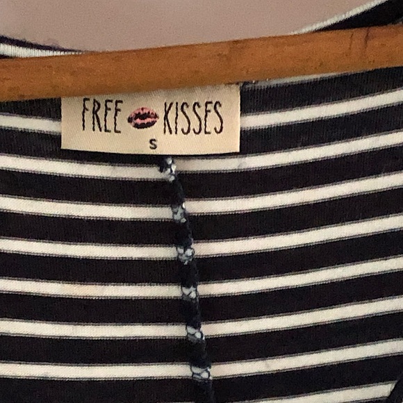 💋Free Kisses Navy Striped Mini Dress Size Small - Picture 7 of 7